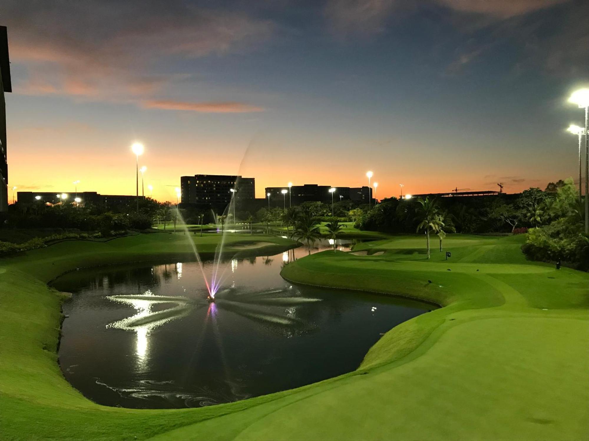 Готель Grand Luxxe With Free Golf Нуево-Вальярта Екстер'єр фото