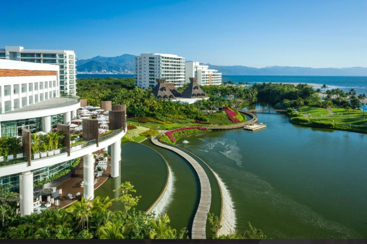Готель Grand Luxxe With Free Golf Нуево-Вальярта Екстер'єр фото