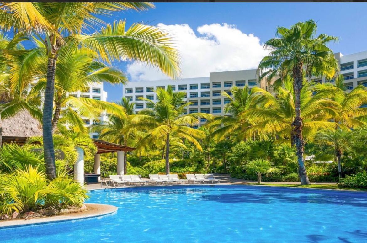 Готель Grand Luxxe With Free Golf Нуево-Вальярта Екстер'єр фото