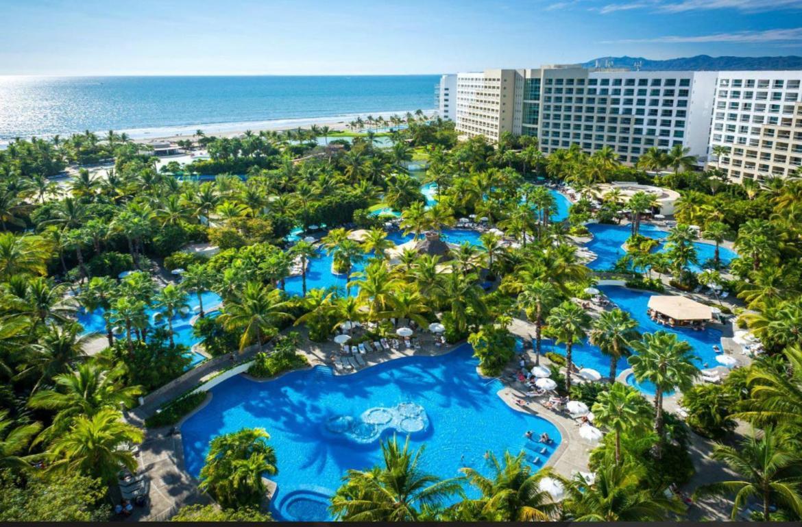 Готель Grand Luxxe With Free Golf Нуево-Вальярта Екстер'єр фото